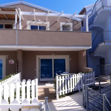 Paola Sardegna Semesterbostad Viddalba